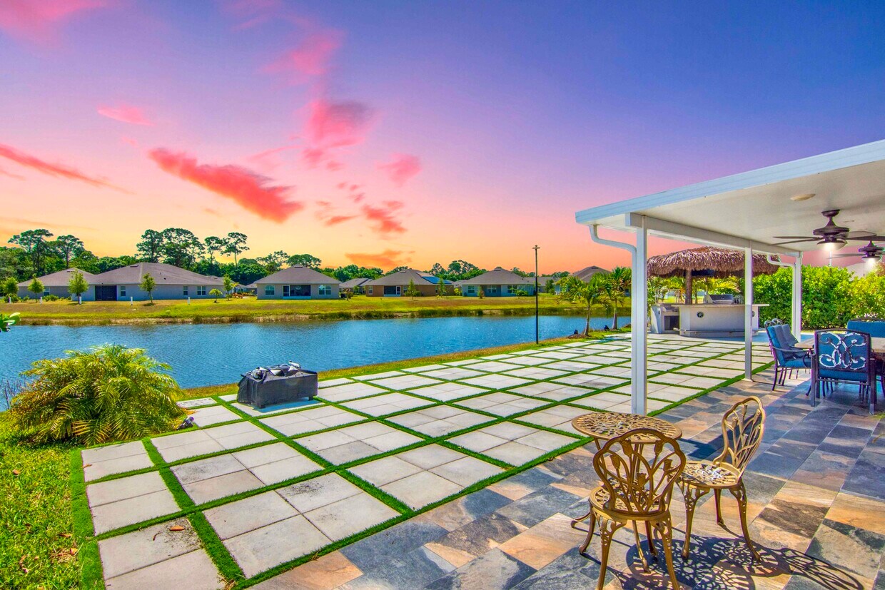 Foto principal - 8517 Waterstone Blvd