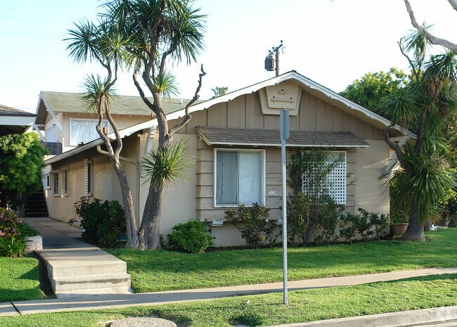 730 James Street #A Costa Mesa - 730 James St