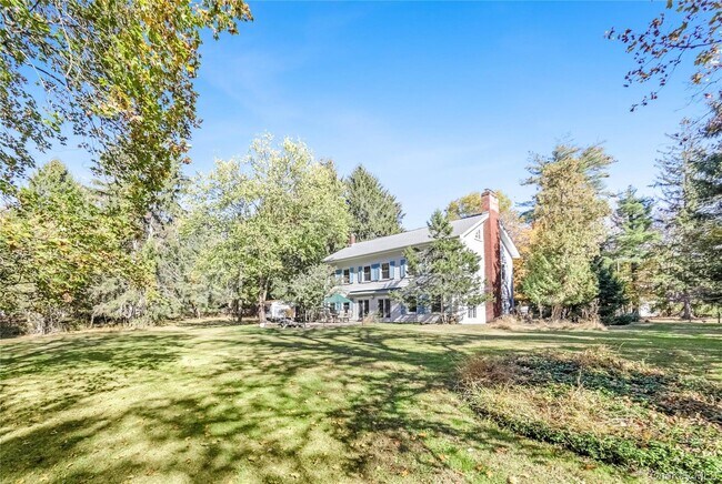 Building Photo - 25 Whittier Rd