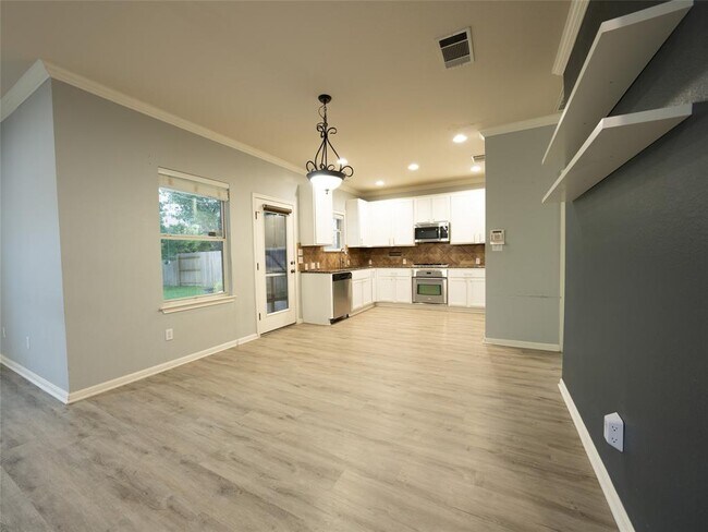 Building Photo - 9517 Eagle Knoll Dr