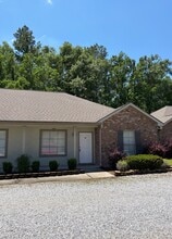 Building Photo - 38749 Blailey Dr
