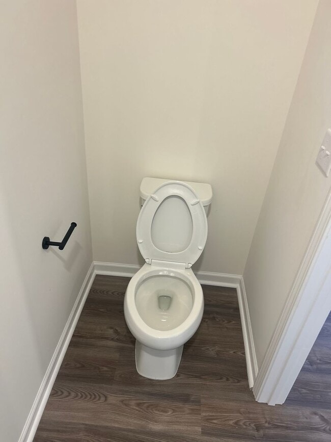 Foto del edificio - Brand New Townhome in the heart of Newton!