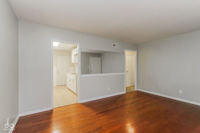Foto del edificio - Two Bedroom Bungalow