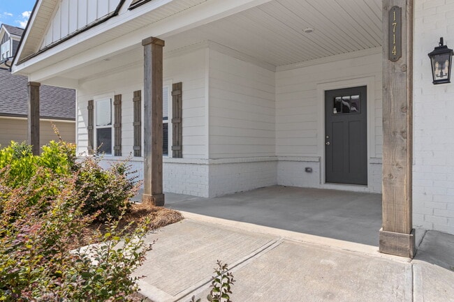Building Photo - 1714 Firelight Wy