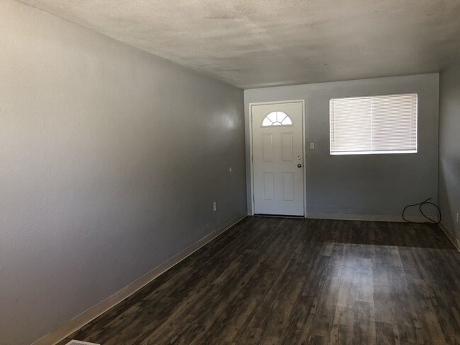 Foto del edificio - 2248 N Clarkson St