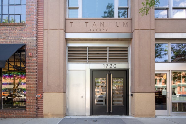 Building Photo - 1720 Wazee St