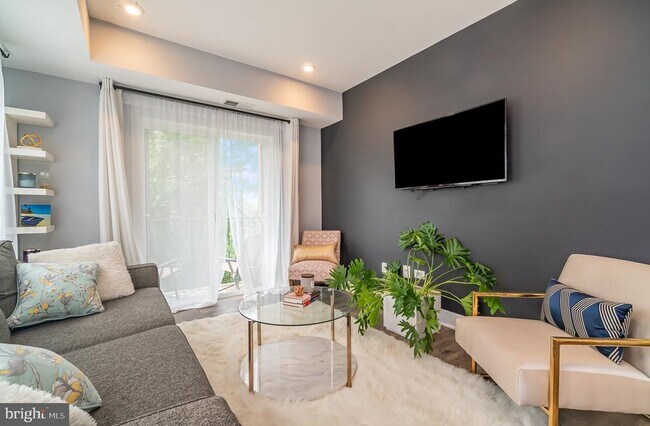 Foto del edificio - 1340 Nicholson St NW