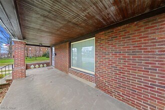 Building Photo - 3850 Mayfield Rd