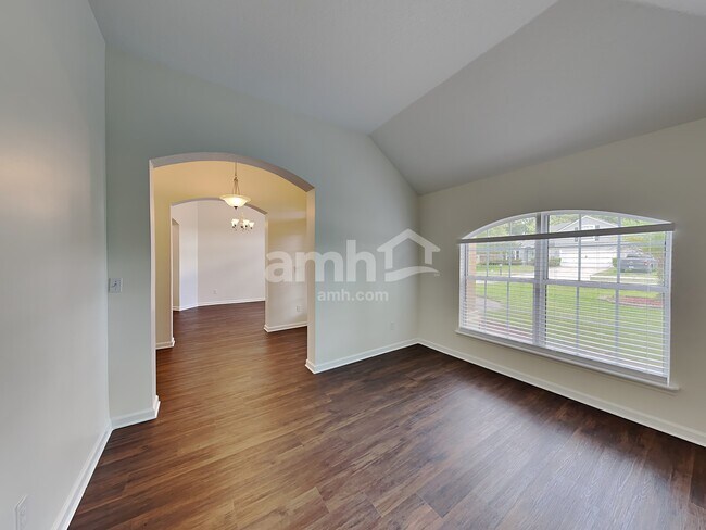 Building Photo - 86183 Evergreen Place