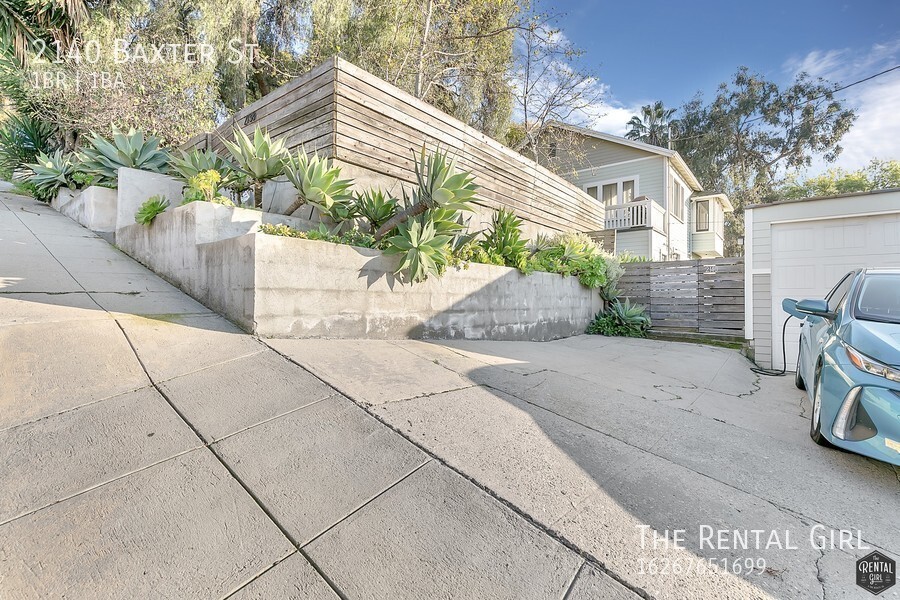 Foto principal - Remodeled One Bedroom in Echo Park Hills |...