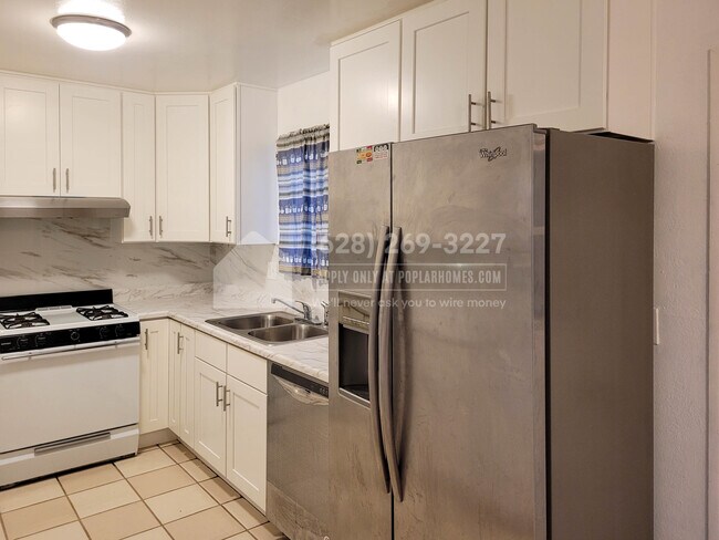 Foto del edificio - 7791 Shadyglade Ln
