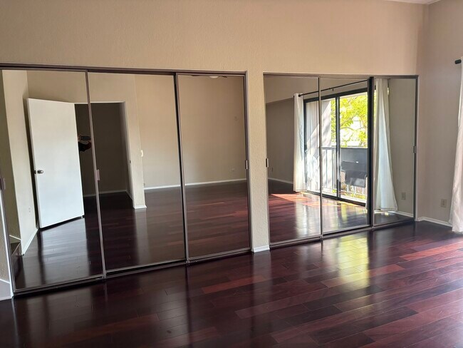 Foto del edificio - 4541 Alla Rd