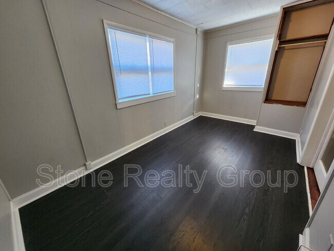 Foto del edificio - 1527 Ohio St