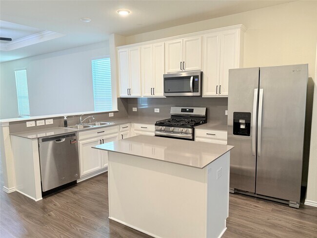 Foto del edificio - 25558 Burnett Ranch Ln