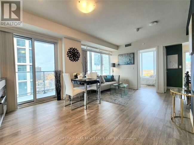 Photo du bâtiment - 99 Broadway Ave