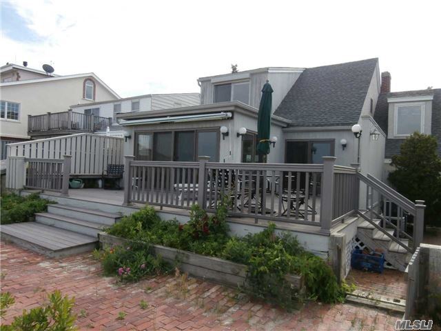 Building Photo - 70 Mineola Ave