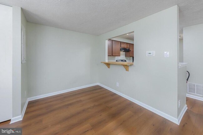 Foto del edificio - 2307 Greenwood Dr