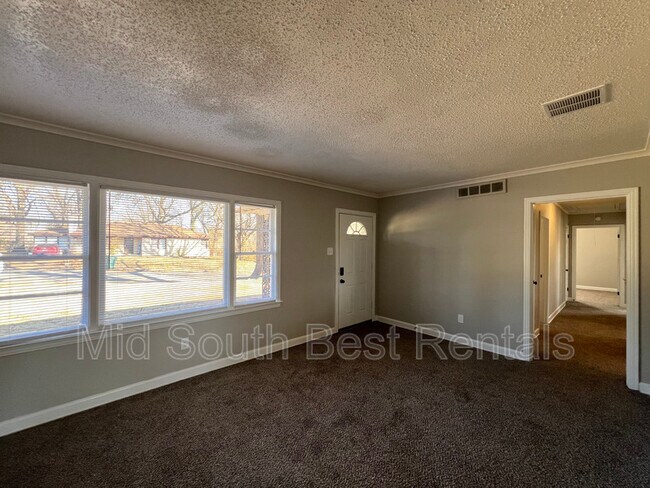 Foto del edificio - 1473 Paullus Ave