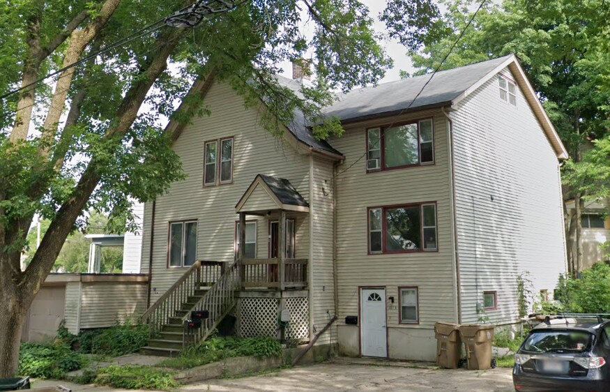 Primary Photo - 1607 Adams Street
