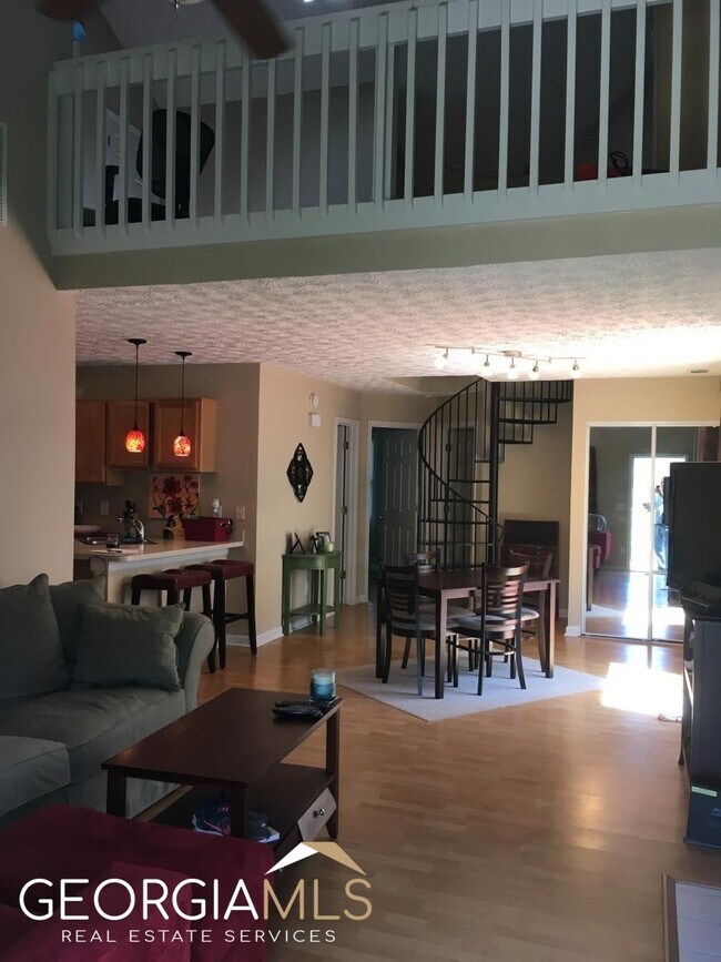 Foto del edificio - 2676 Laurel Ln NW
