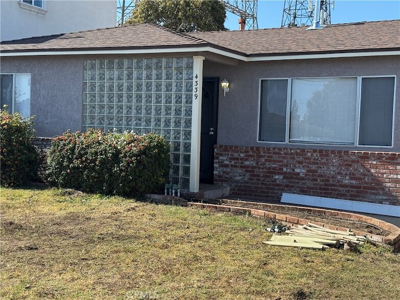 Foto principal - 4339 W 178th St