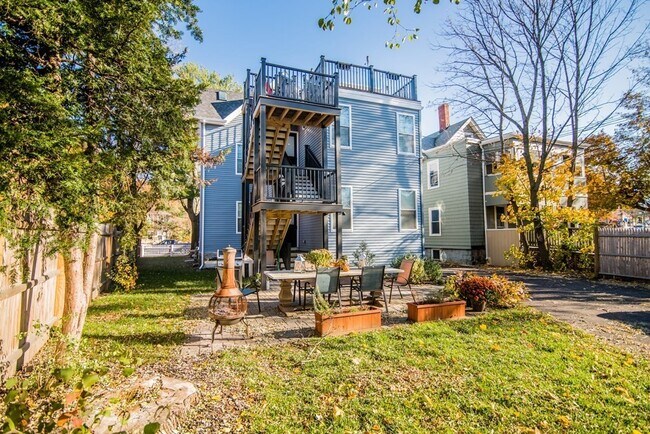 Foto del edificio - 757 Washington St