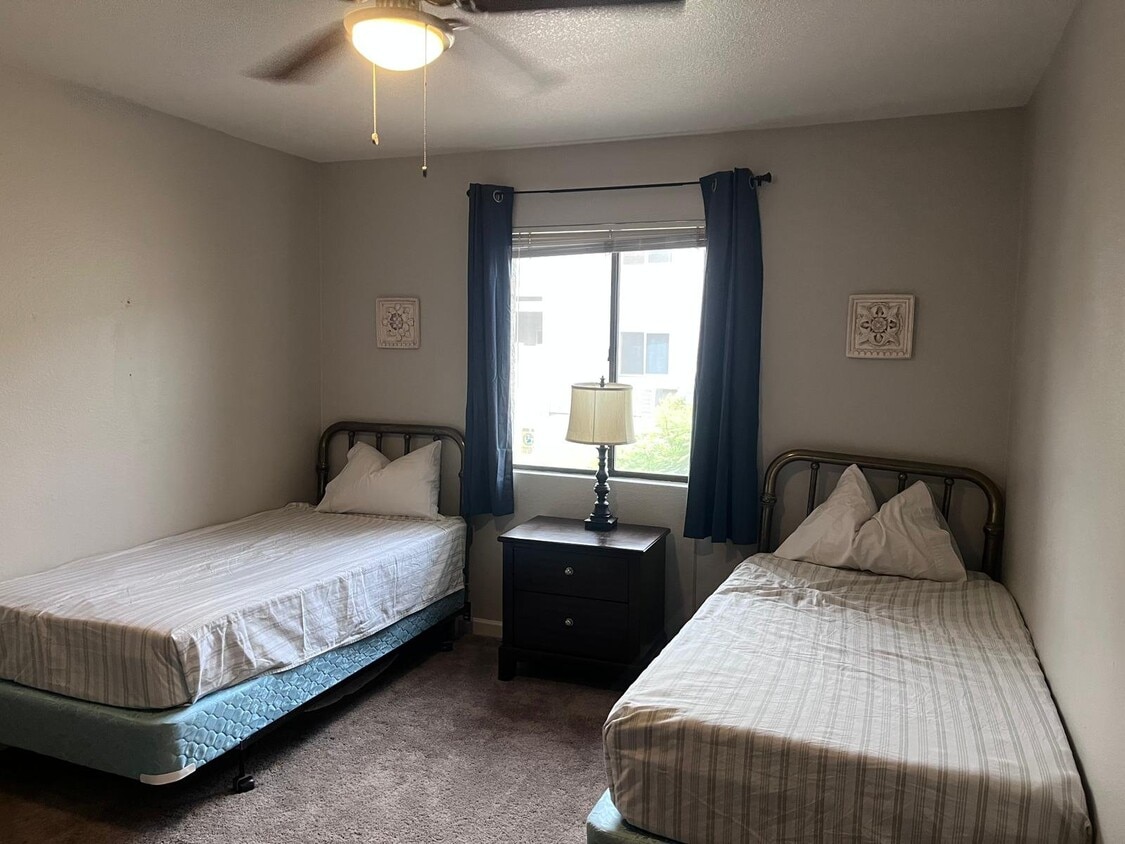 Photo - 533 W Guadalupe Rd (Mesa, AZ)