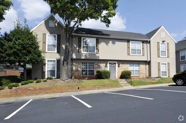 Building Photo - Cumberland Pointe