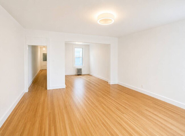 Foto del edificio - 72-45 60th Ln