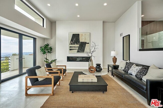 Building Photo - 3954 Farmouth Dr