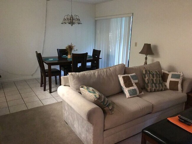 Foto del edificio - 6-A Orchid Woods Ct
