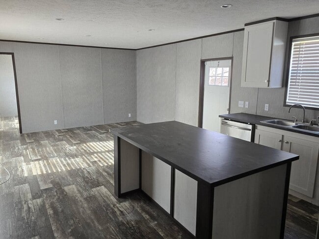 Building Photo - 2524 Redoubt Cir