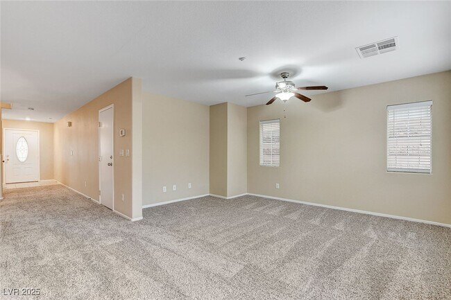 Foto del edificio - 1167 Paradise River Rd