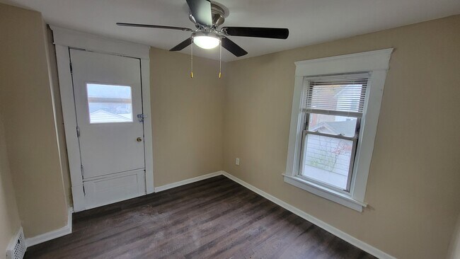 Foto del edificio - 431 Delmar Ave