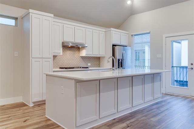 Building Photo - 8110 Emsworth Dr