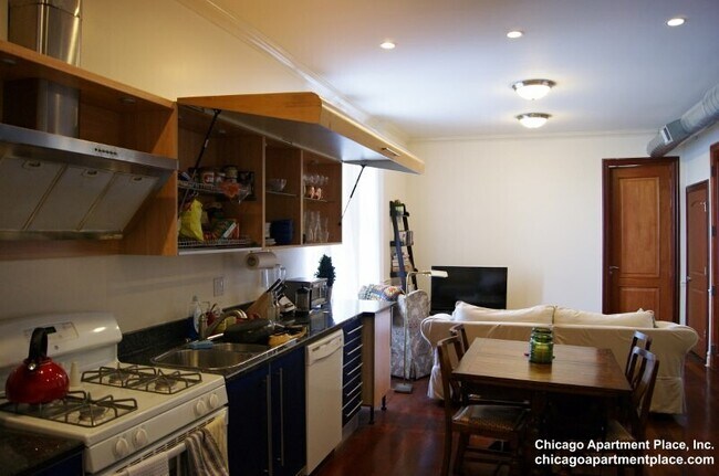 Foto del edificio - 2868 N Lincoln Ave