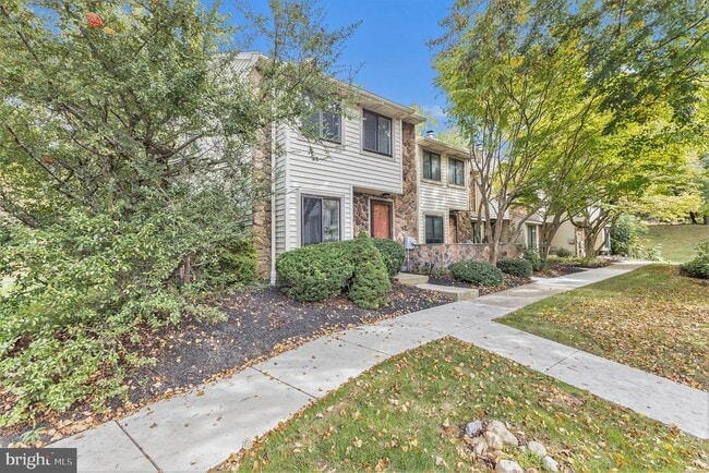 Foto del edificio - 18 Flintlock Ln