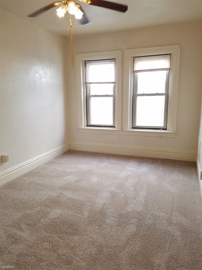 Foto del edificio - 5806 Ellsworth Ave
