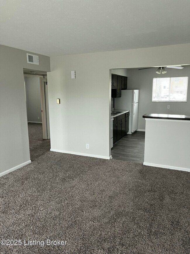 Building Photo - 6983 Dixie Hwy