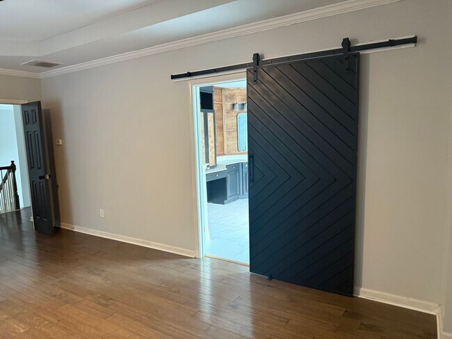 Foto del edificio - 3540 Renaissance Cir