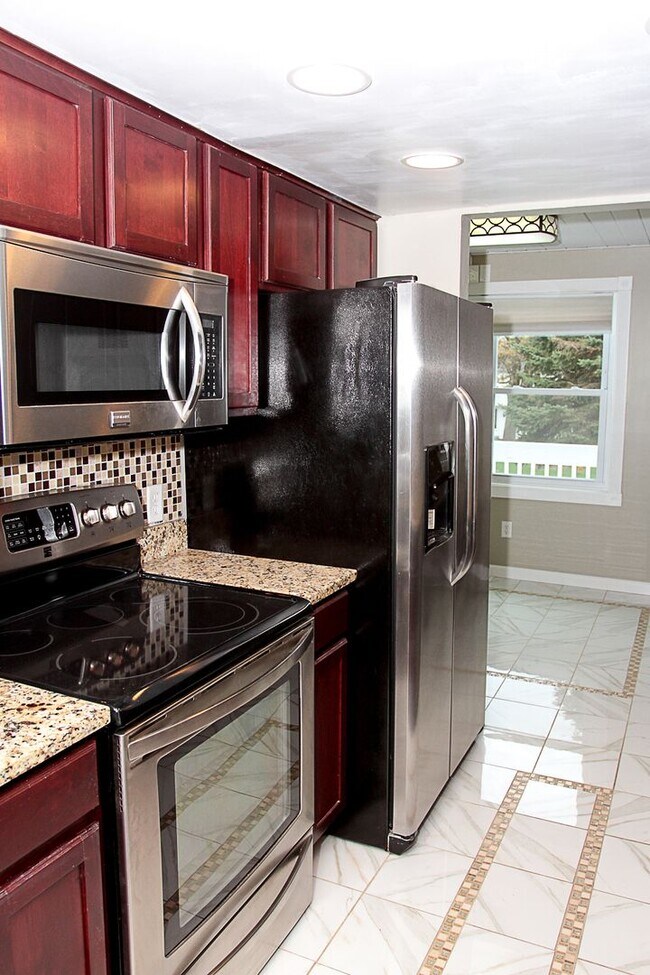 Foto del edificio - Gorgeous 2 Bedroom Townhome for Rent in Pl...