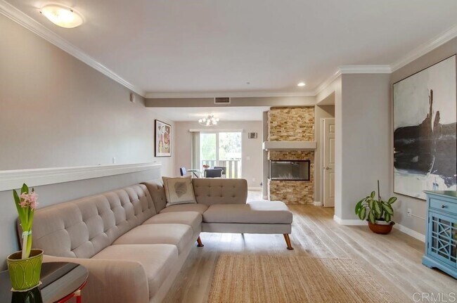 Foto del edificio - 2921 E St