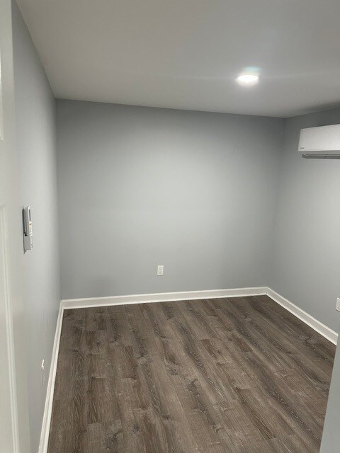 Foto del edificio - 223 N Sycamore St