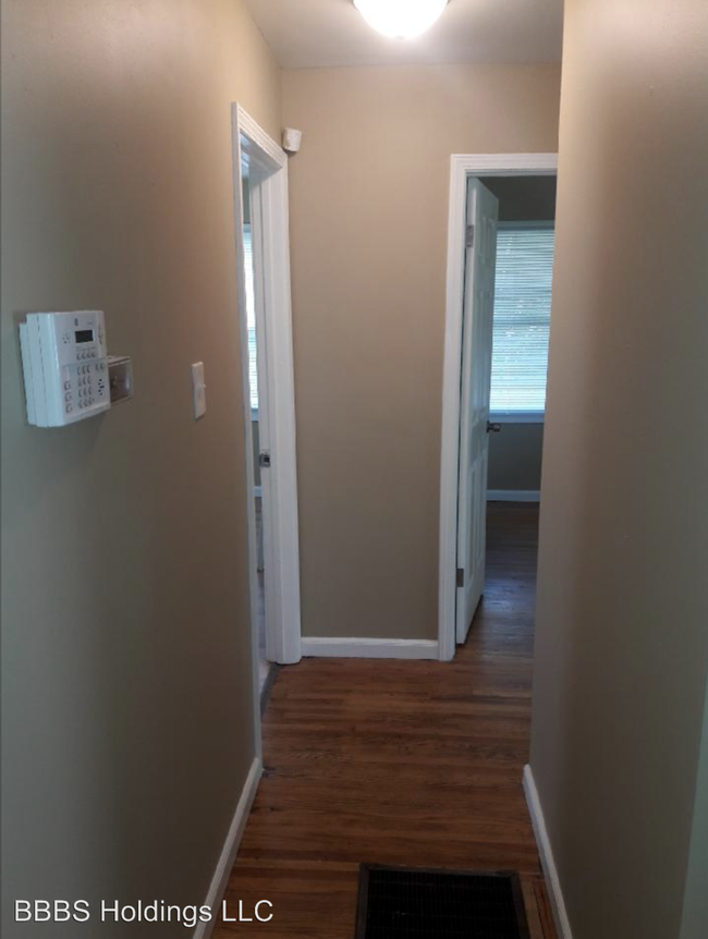 Building Photo - 3 br, 2 bath House - 312 Banff Circle