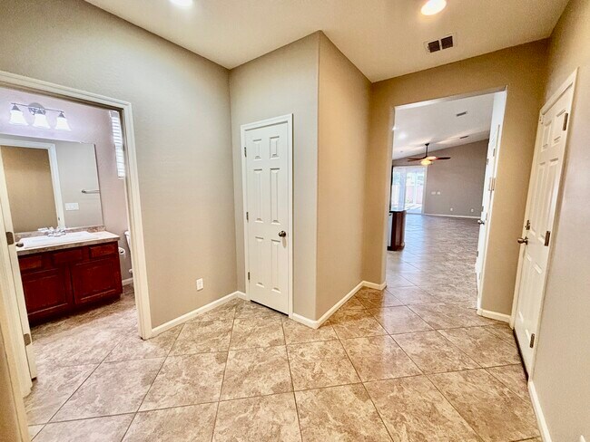 Building Photo - 7407 E Onza Ave