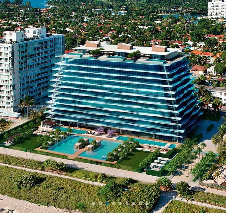 Foto principal - 9349 Collins Ave