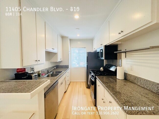 Foto del edificio - 11405 Chandler Blvd