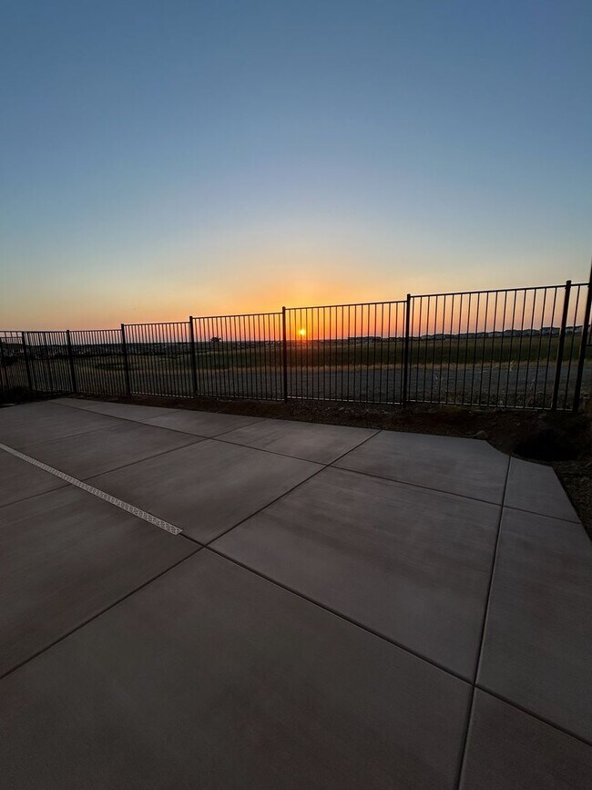 Building Photo - Brand New Home in Folsom Ranch