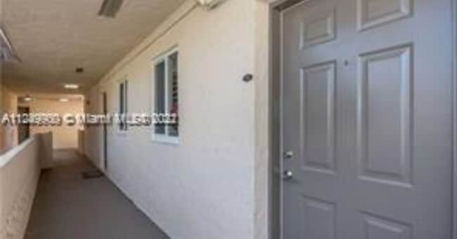 Building Photo - 14500 SW 88th Ave