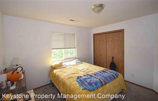 Foto del edificio - 2 br, 1 bath House - 2446 Rushmore Drive